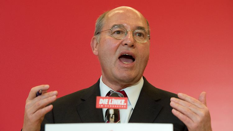 Gregor Gysi reitet scharfe Attacken gegen die andere Oppositionspartei.