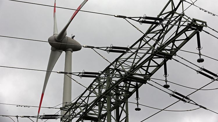 Eine 110-kV-Freileitung von Güstrow nach Wismar in Mecklenburg-Vorpommern.