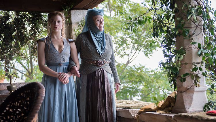 "Game of Thrones"-Stars Natalie Dormer (l.) und Diana Rigg.