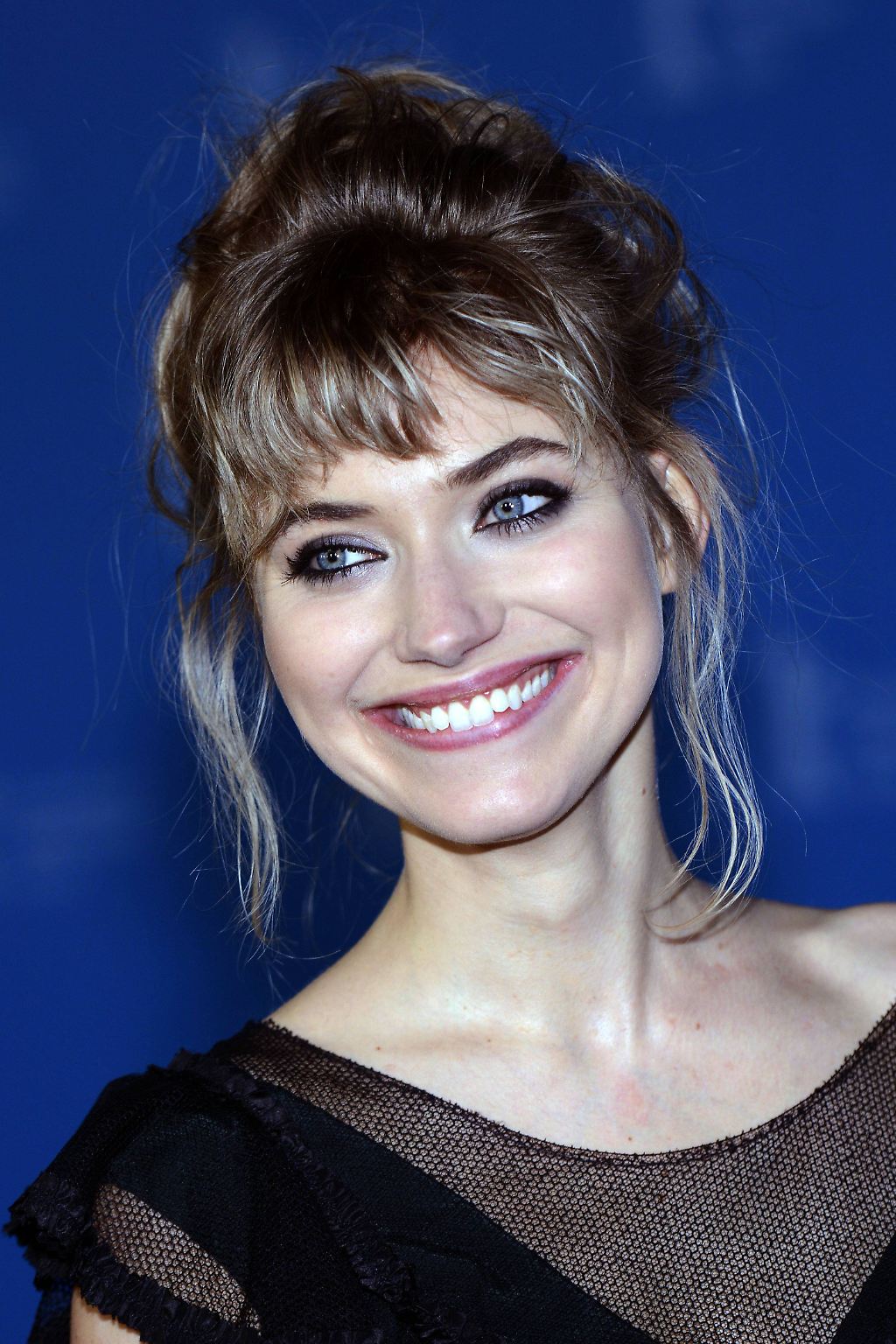 Mit ihrem Lächeln verzaubert Imogen Poots nicht nur die Kinozuschauer, …