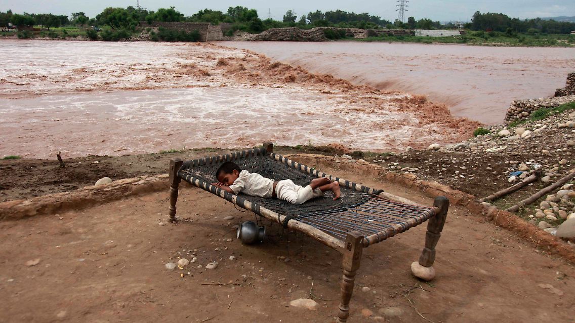India_Asia_Floods_DEL140.jpg8937068437861459030.jpg