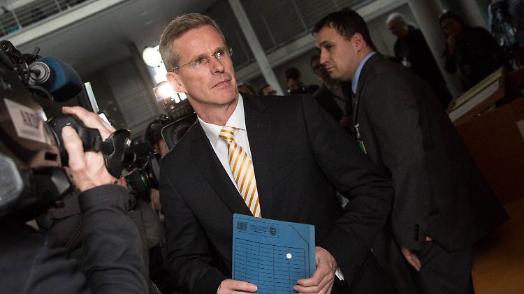 Clemens Binninger will dem NSA-Ausschuss nicht mehr vorsitzen.