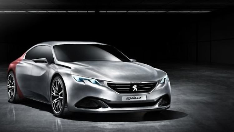 Die Studie Peugeot Exalt feiert in Peking Premiere.