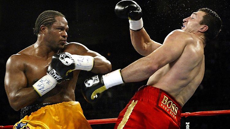 Seine bisher letzte Niederlage: Wladimir Klitschko kämpft am 10. April 2004 gegen den US-Amerikaner Lamon Brewster.