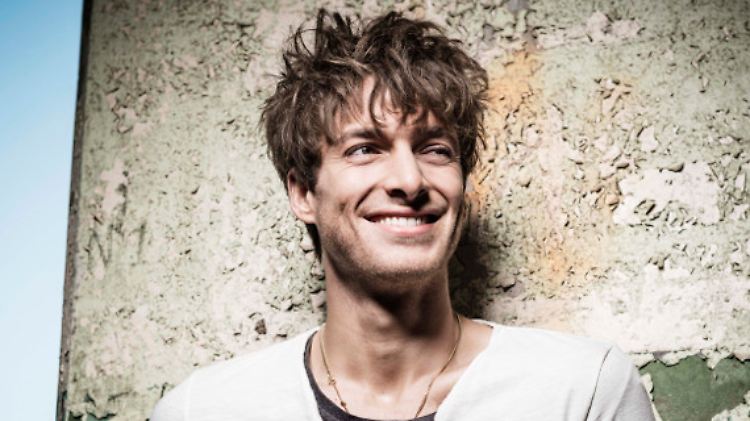 Fünf Jahre hat man ihn kaum gesehen, nun ist Paolo Nutini zurück.