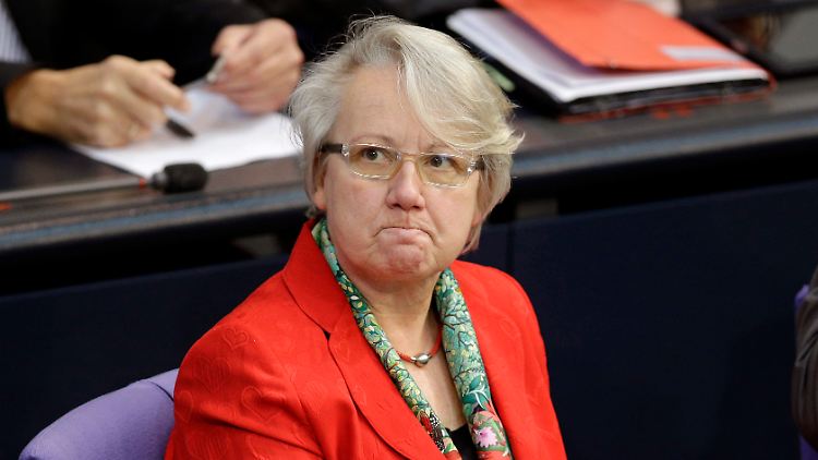 Sie CDU-Politikerin will nach vorne Schauen.