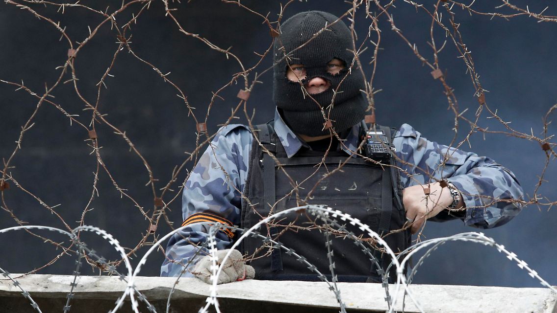 2014-04-10T155642Z_839247962_GM1EA4A1T9201_RTRMADP_3_UKRAINE-CRISIS-AMNESTY.JPG4133041119535110943.jpg