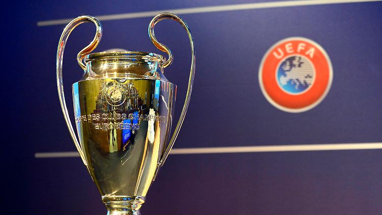 Den großen Henkelcup will der FC Bayern auch 2014 wieder gewinnen. Aber noch stehen die Münchner nicht im Finale.