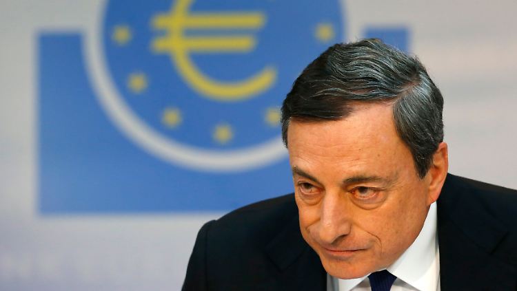 EZB-Chef Draghi erhält die Spannung aufrecht - die EZB könnte, wenn sie wollte.