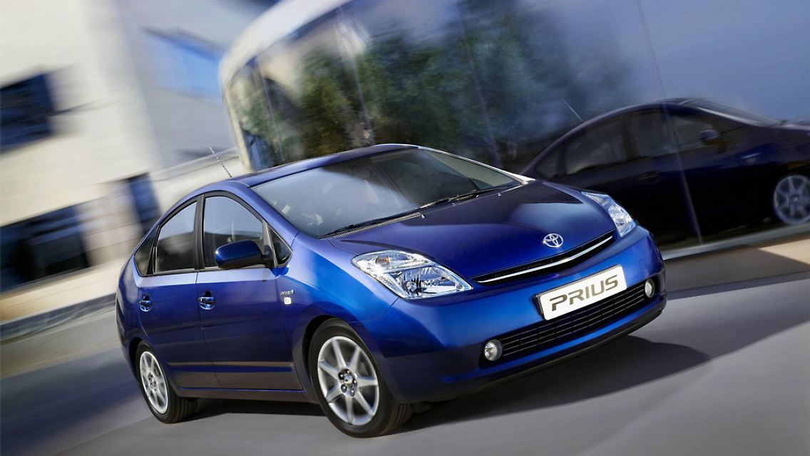 ... Hybridfahrzeuge der Reihe Prius II. Bei diesen Autos musste ein Bauteil der Lenkung ausgetauscht werden.