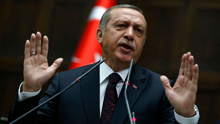 Erneut fahren die Verfassungsrichter dem türkischen Ministerpräsidenten in die Parade.
