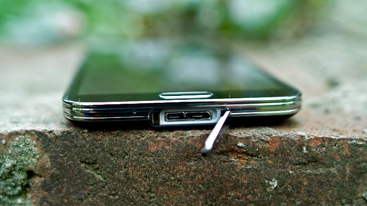 Das Samsung Galaxy S5 ist immer noch ein sehr empfehlenswertes Smartphone.
