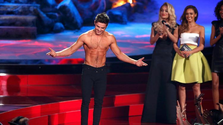 Bei der Preisverleihung zeigte Teenie-Schwarm Zac Efron noch einmal, dass er das Goldene Popcorn auch wirklich verdient.