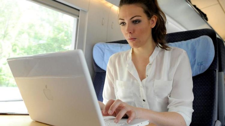Mobiler Arbeitsplatz: Um ihren Job zu erledigen, müssen viele Berufstätige gar nicht mehr im Büro sitzen. Foto: Mascha Brichta