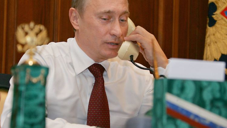 Auf Kriegskurs? Putin droht am Telefon mit der Einnahme Kiews.