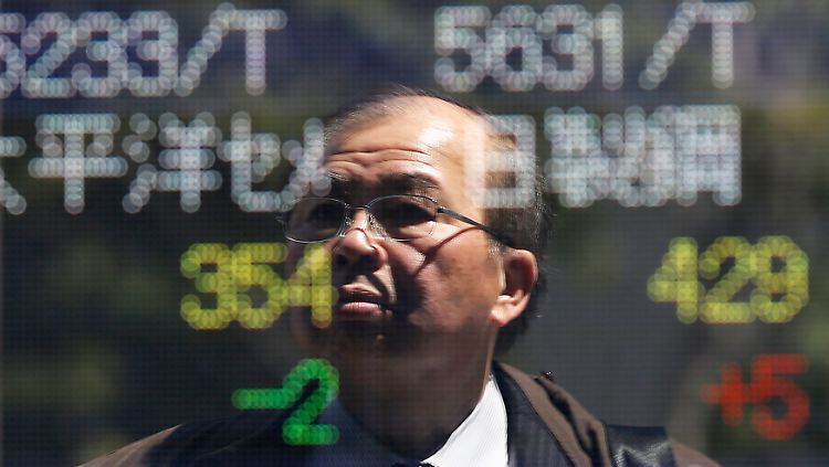 Ein deutliches Plus weist der japanische Leitindex Nikkei an der Tokioter Börse auf. Aber auch an den anderen asiatischen Börsen klettern die Kurse.