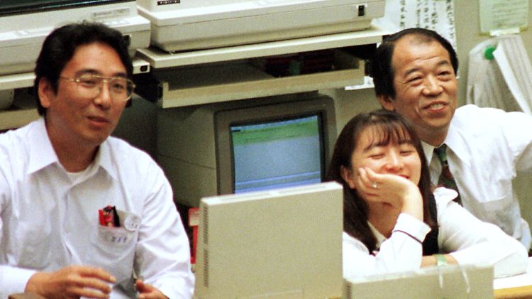 Vorfreude aufs Wochenende? Ein Handelstag steht in Asien noch aus.