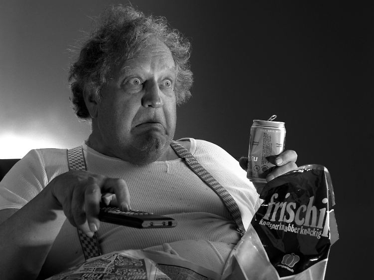 Couchpotatoes aufgepasst: Der Fernsehkonsum könnte ungewollte Folgen haben.