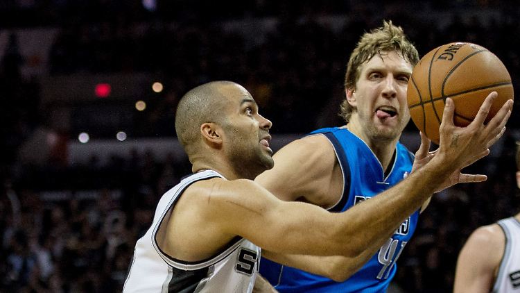Lief meistens hinterher: Dirk Nowitzki (re.)