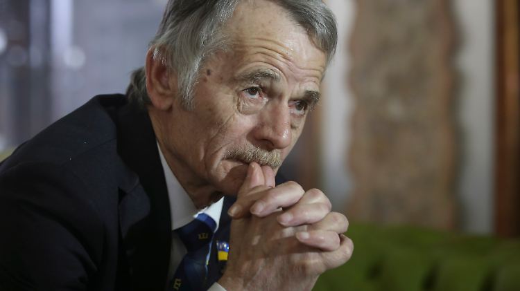 Stalin deportierte sie nach Zentralasien, unter Gorbatschow konnten sie zurück in die Heimat: die Krimtataren. Mustafa Dschemilew erlebte diese Geschichte am eigenen Leib.