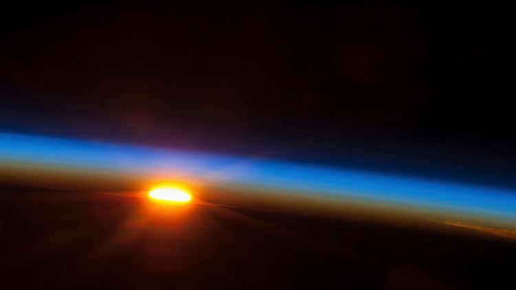 Sonnenaufgang aus Sicht der ISS.