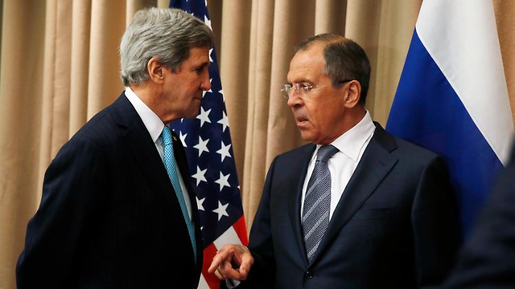 Kerry erinnert seinen russischen Kollegen Lawrow an die Verpflichtungen von Genf.