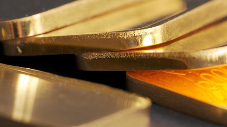 Wenn die Kanonen donnern, suchen die Anleger Deckung - in Form von sicheren Häfen wie Gold.