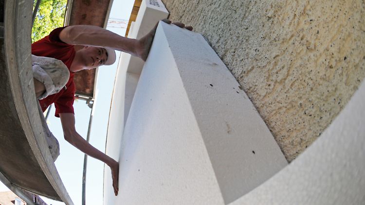 Wer vorhat, ein Haus zu bauen, muss auf eine gute Dämmung achten. Die Anforderungen sind künftig deutlich andere.
