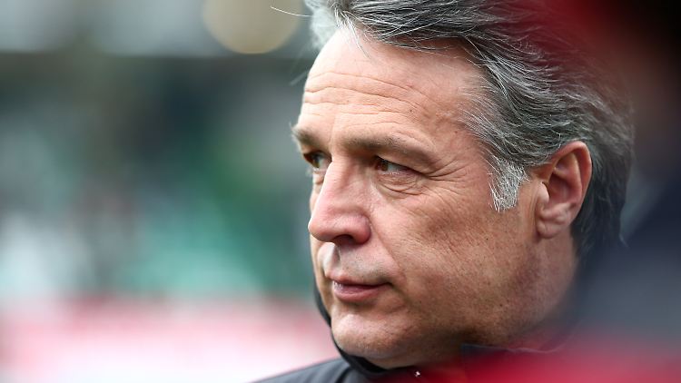 Muss gehen: Uwe Neuhaus will bis zum Schluss alles geben.