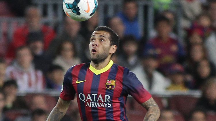 "Man kann über diese zurückgebliebenen Leute nur lachen": Dani Alves.