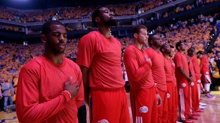 Die Los Angeles Clippers sind vor dem Spiel nicht zu erkennen.