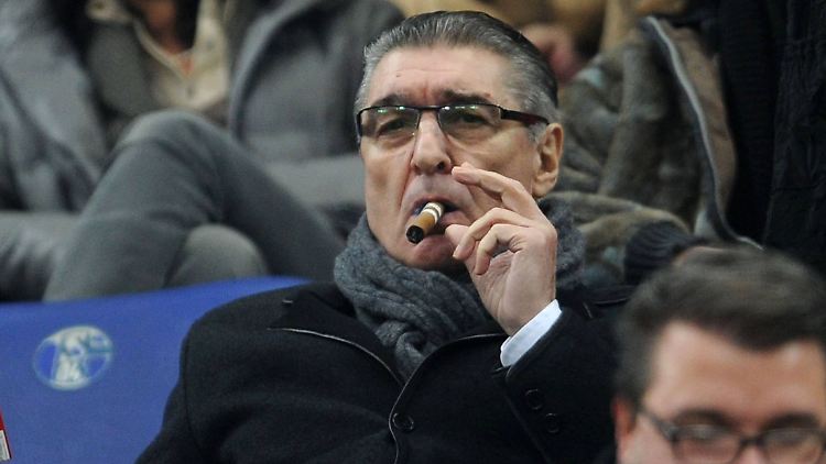 So kennt ihn die Öffentlichkeit: Rudi Assauer, hier ein Bild aus dem November vergangenen Jahres.