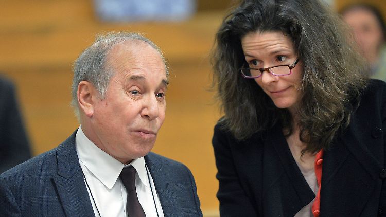 Paul Simon und Edie Brickell mussten in Norwalk vor Gericht erscheinen.