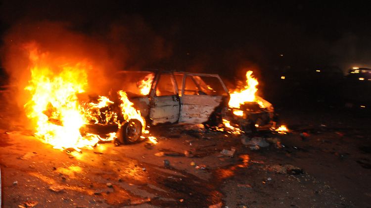 Mindestens 16 Menschen starben durch den jüngsten Bombenanschlag in Abuja.