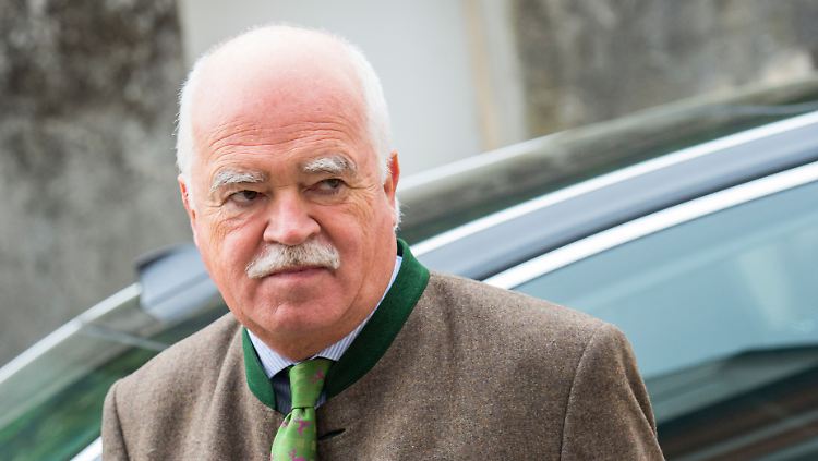 Gauweiler zweifelt am Sinn des Einsatzes der Militärbeobachter. 