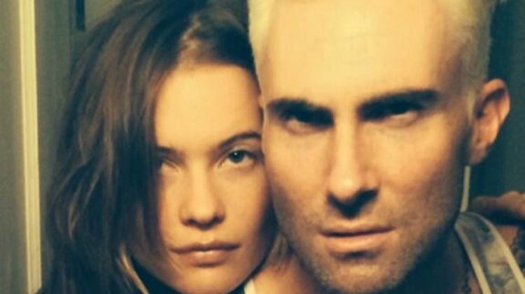 Seine neue Frisur finden seine Fans gar nicht gut: Sänger Adam Levine.
