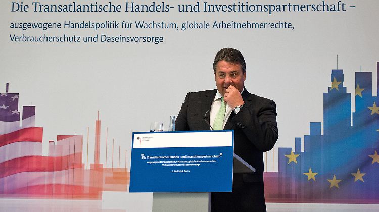 Sigmar Gabriel macht Werbung für das transatlatische Freihandelsabkommen TTIP.