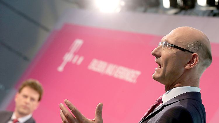 "Wir weisen die Spekulationen entschieden zurück": Der Vorstandsvorsitzende der Deutschen Telekom, Timotheus Höttges (Archivbild).
