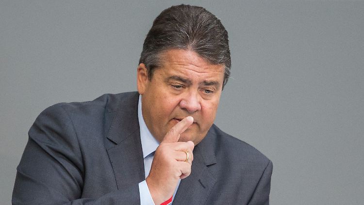Wirtschaftsminister Sigmar Gabriel ist bei der EEG-Reform zum Lobbyisten der Industrie geworden.