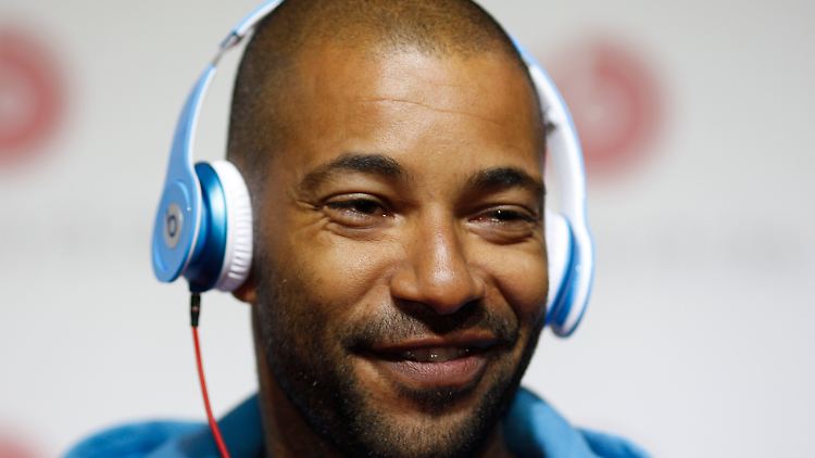 Beats-Kopfhörer sind auch bei Prominenten wie Schauspieler Tyron Ricketts begehrt.