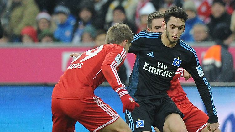 Hakan Calhanoglu war mit bisher elf Toren und vier Vorlagen der Lichtblick in einer schlimmen HSV-Saison.