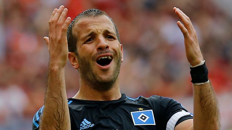 Unfassbar: Der Hamburger SV und Rafael van der Vaart verlieren Spiel um Spiel - und erreichen dennoch die Relegation.