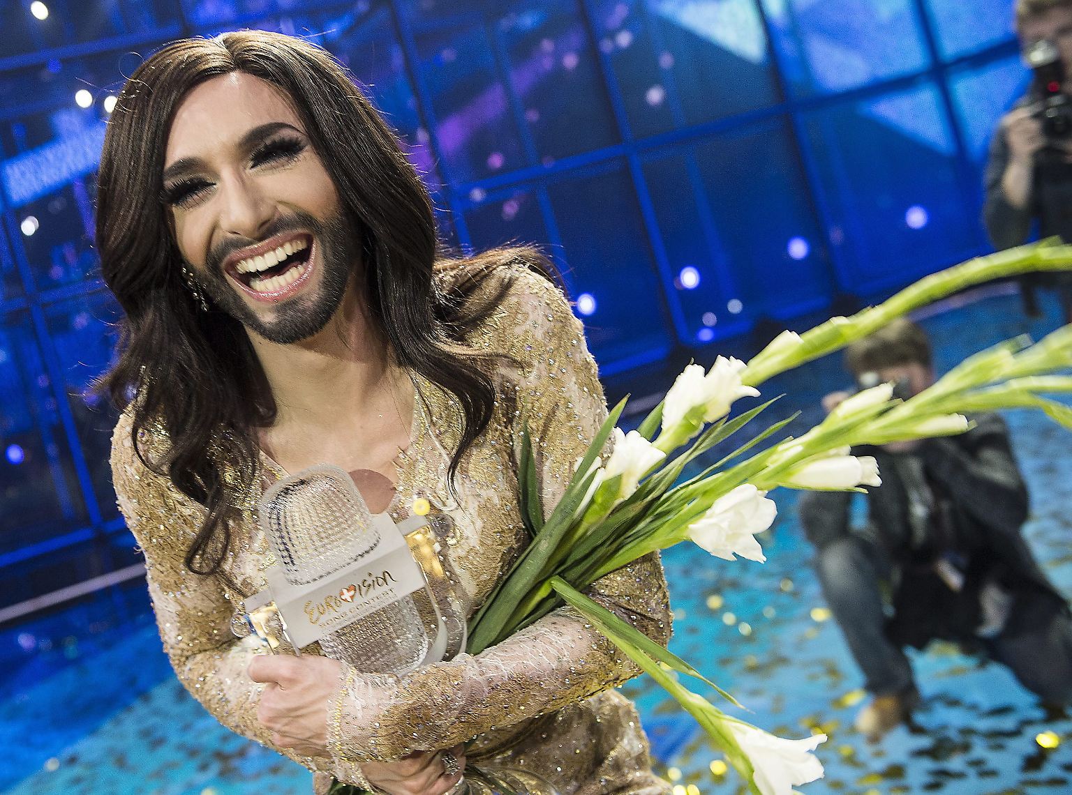 Conchita Wurst gewinnt den Eurovision Song Contest für Österreich.