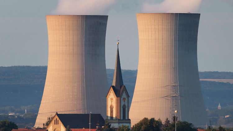 Dreister Vorschlag oder "eine schlüssige Überlegung, die Frage von Rückbau und Sicherheit der Atomkraftwerke nicht ausschließlich von denen beantworten zu lassen, die kein eigenes Interesse mehr daran haben"?