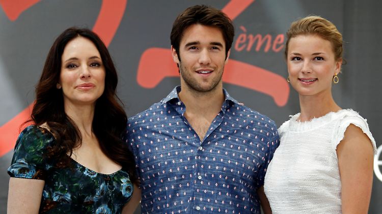 Madeleine Stowe, Joshua Bowman und Emily VanCamp bekämpfen sich in der Serie "Revenge", bis Blut fließt.