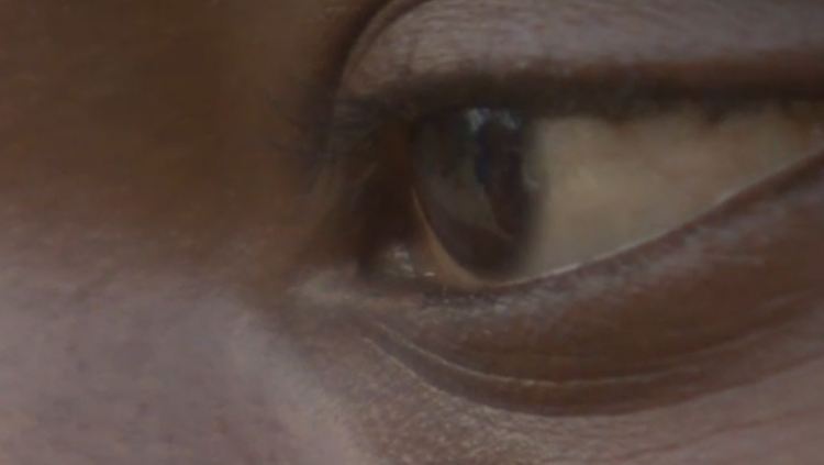Das Mädchen will aus Angst vor den Islamisten von Boko Haram unerkannt bleiben.