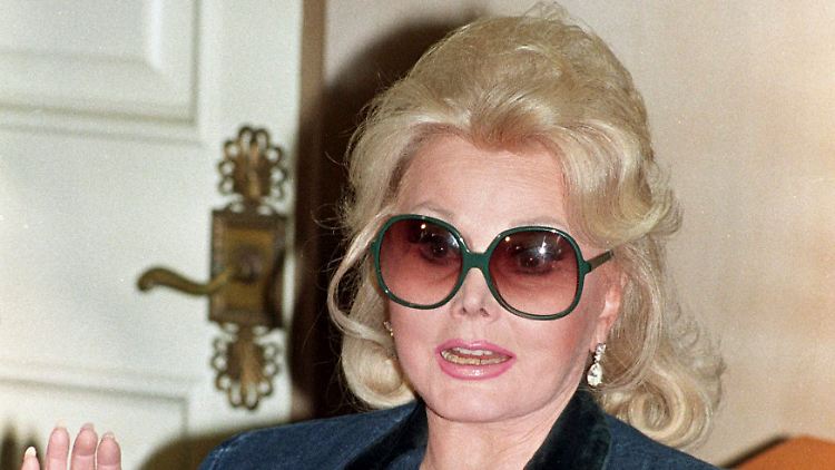 Noch gibt es Hoffnung: Zsa Zsa Gabor (Archivbild von 1992).