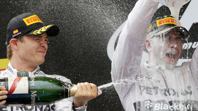 Gemeinsam auf dem Podium: Nico Rosberg und Lewis Hamilton.