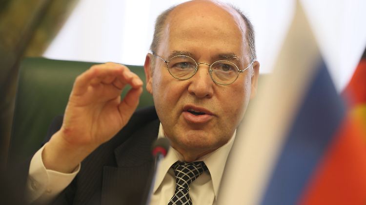 Gregor Gysi wirbt für neues Vertrauen zu Russland.