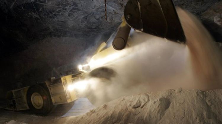 K+S sieht ein Bodenbildung bei den Kalipreisen. Das weiße Gold wird unter anderem im thüringischen  Bergwerk Unterbreizbach gefördert.